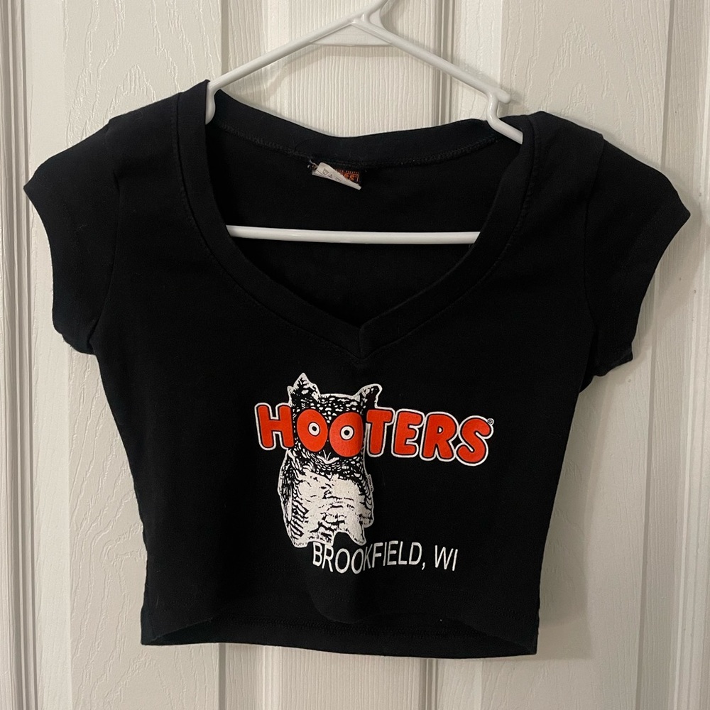 HOOTERS ORIGINAL BLACK CROP TOP